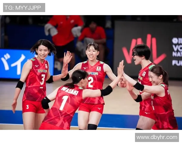 2007年女排世界杯中国队与日本队激战回顾与精彩瞬间分析